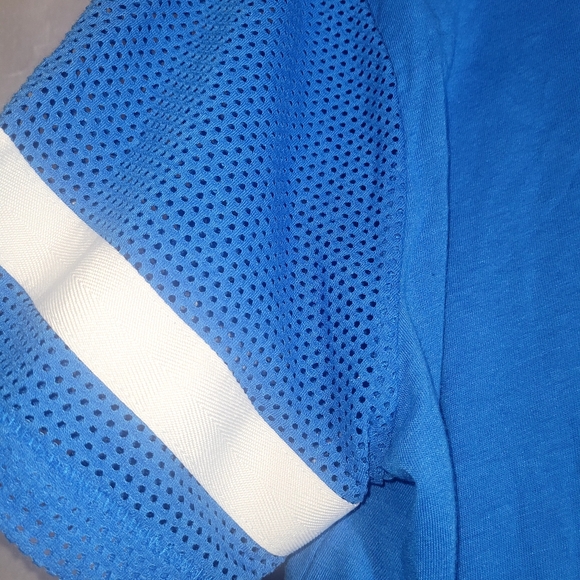 NIKE Woman's Active Wear Athletic T-Shirt - Picture 3 of 8